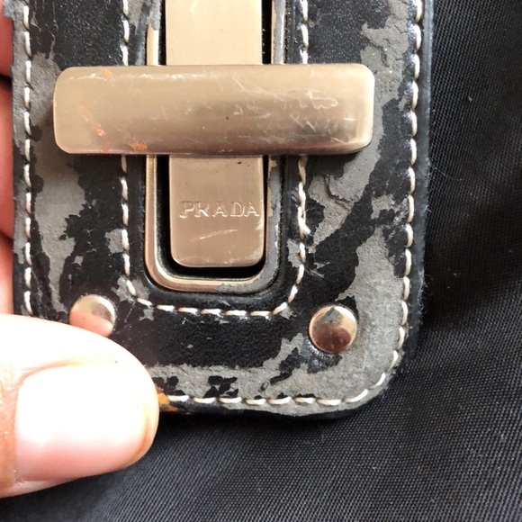 Authentic prada bag - Picture 4 of 4